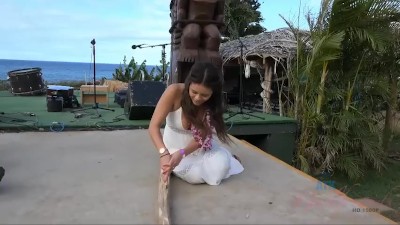 Hawaii Vacation With Blair Summers, Creampie And A Handjob