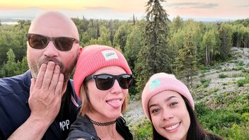 Lana Mars, AK Gingersnaps In Poly Family Life: Alaska Road Trip   Episode 1