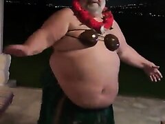 Chubby In Hawaii